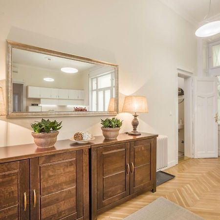 Modernized Unique Huge Central Apartment On 135Sqm Budapest Kültér fotó