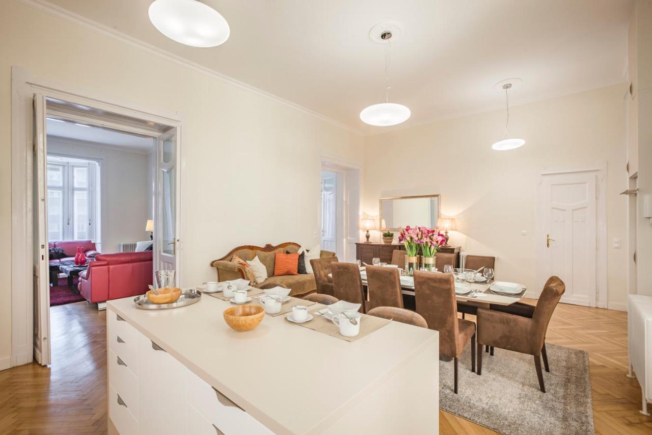 Modernized Unique Huge Central Apartment On 135Sqm Budapest Kültér fotó